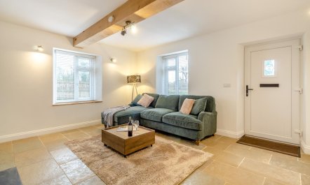 2 Bed in Fincham 2