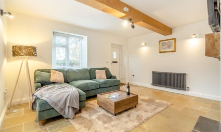 2 Bed in Fincham 1