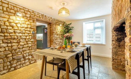 2 Bed in Fincham 7