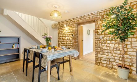 2 Bed in Fincham 6