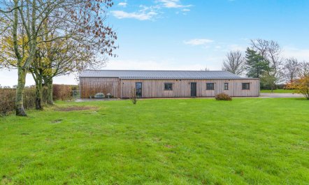 2 Bed in Hinton Blewett 3