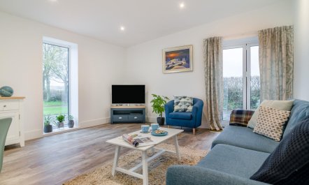 2 Bed in Hinton Blewett