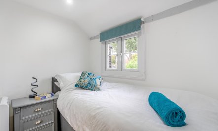 2 Bed in Peasmarsh 6