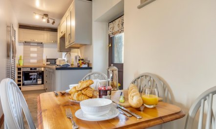 2 Bed in Earl Sterndale 4