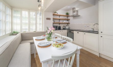 2 Bed in Bamburgh 3