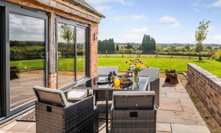 2 Bed in Elmley Lovett 2