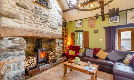3 Bed in Criccieth 5