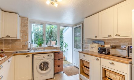 2 Bed in St. Ives 2