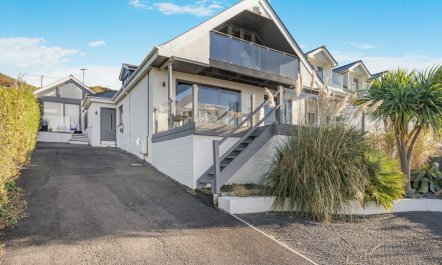 5 Bed in Ogmore-by-Sea 4