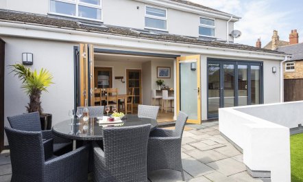 4 Bed in Bamburgh 0