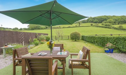2 Bed in Brecon 1