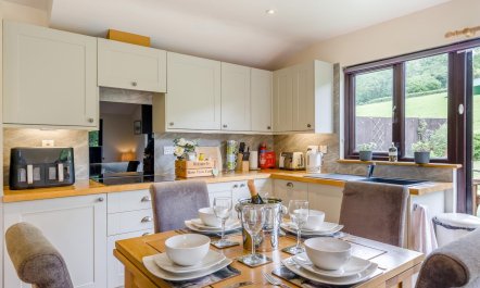 2 Bed in Brecon 8