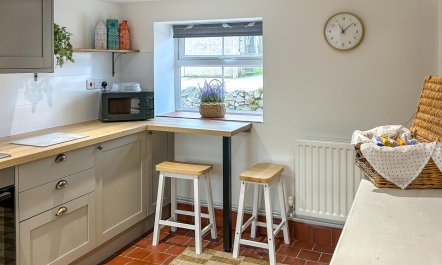 3 Bed in Swinscoe 4