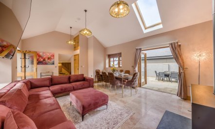 1 Bed in Mydroilyn