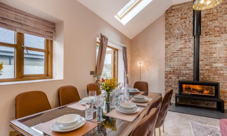 1 Bed in Mydroilyn 1