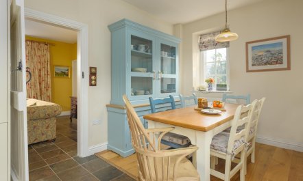 3 Bed in Dunstan 8