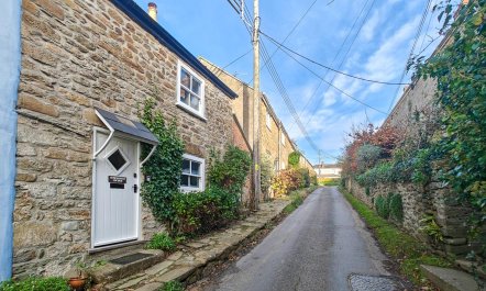 3 Bed in Eype