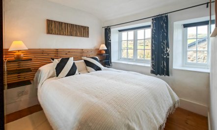 3 Bed in Eype 9