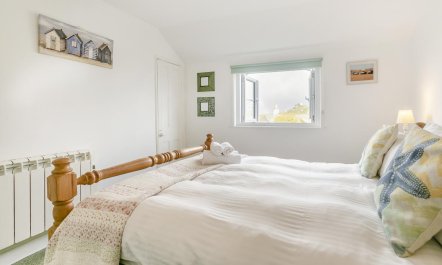3 Bed in St. Ives 4