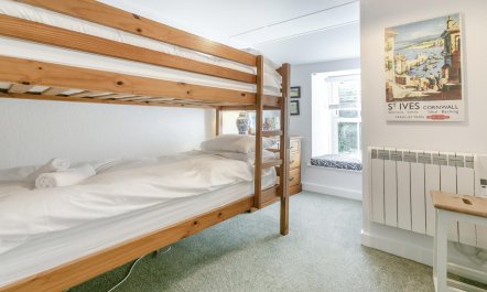3 Bed in St. Ives 6