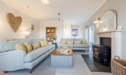 4 Bed in Trethevy 8