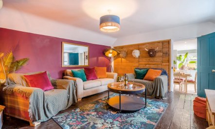 3 Bed in Wotton-under-Edge 1