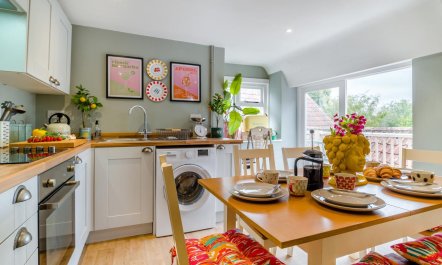 3 Bed in Wotton-under-Edge 2