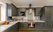 2 Bed in Mydroilyn 1