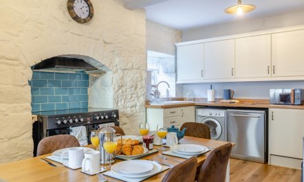 2 Bed in Stoney Middleton 3