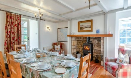 5 Bed in North Sunderland 6