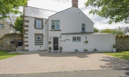 5 Bed in North Sunderland 3