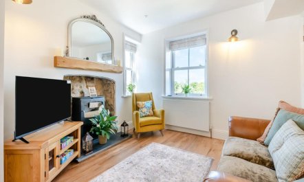 3 Bed in Pickering 2