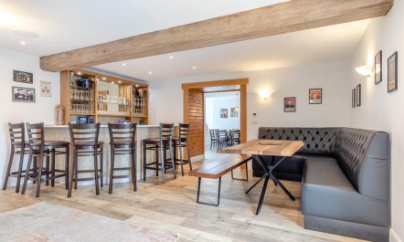 8 Bed in Buxton 2
