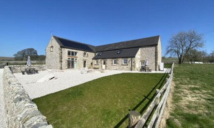8 Bed in Biggin 1