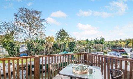 2 Bed in Smallburgh 1