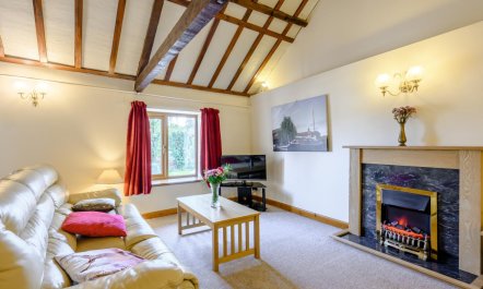 2 Bed in Smallburgh 4