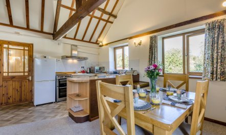 2 Bed in Smallburgh 7