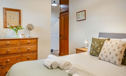 3 Bed in Whitwell 9