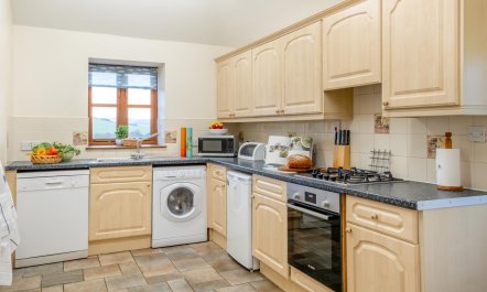 3 Bed in Whitwell 5