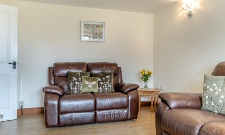 2 Bed in Whitwell 4
