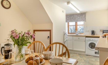 2 Bed in Whitwell 5