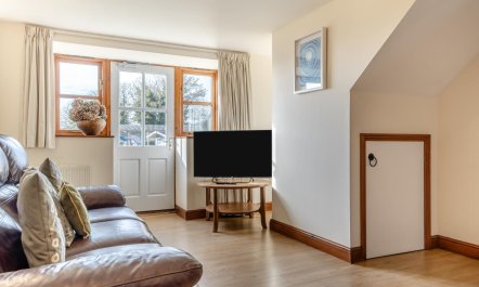 2 Bed in Whitwell 2