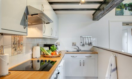 2 Bed in Whitwell 1