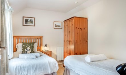 2 Bed in Whitwell 9