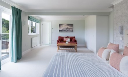 5 Bed in Seaview 6