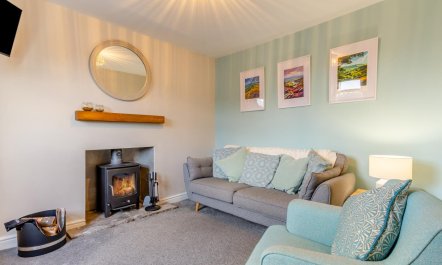 2 Bed in Winster 2