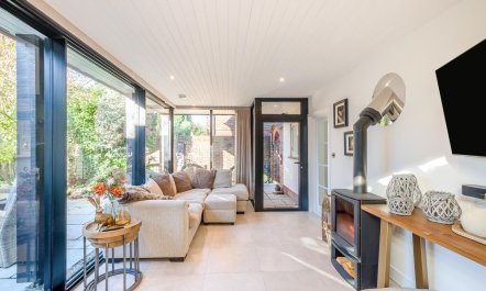 5 Bed in Bosham 2