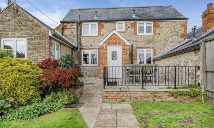 4 Bed in Whitwell