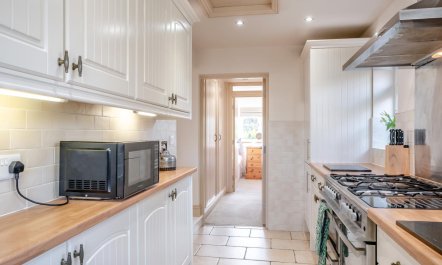 4 Bed in Whitwell 7