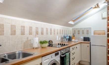 2 Bed in Whitwell 4